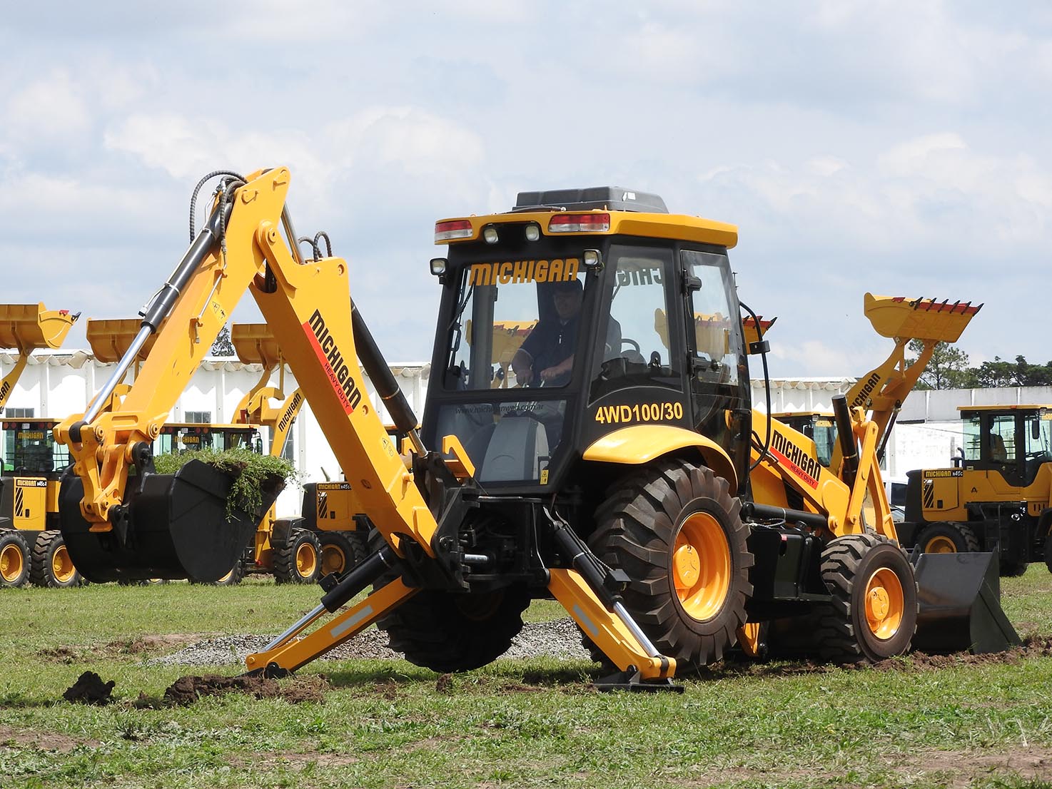 100-30 4WD